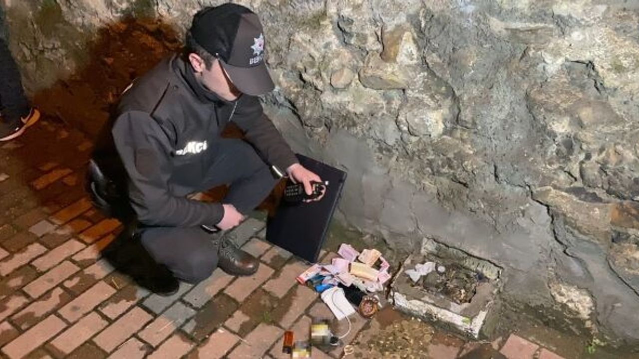 KEBAPÇI DÜKKANINDAN HIRSIZLIK YAPAN 3 ÇOCUĞU GECE KARTALLARI YAKALADI