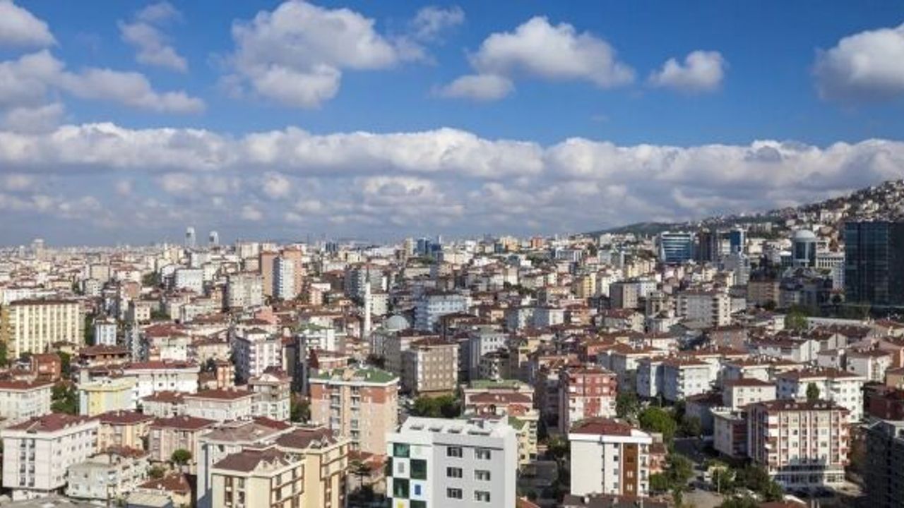 KONUTTA FİYATLAR DÜŞECEK Mİ? UZAMAN İSİMDEN KÖTÜ HABER