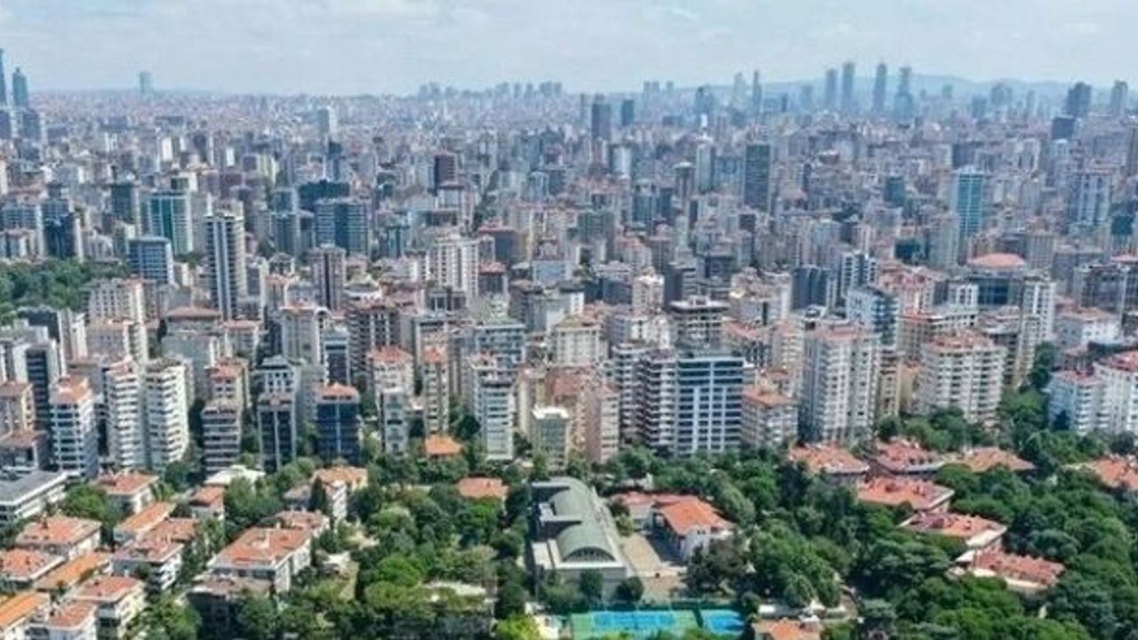 TÜRKİYE'DE EN ÇOK KONUT O İLÇELERDE SATILDI