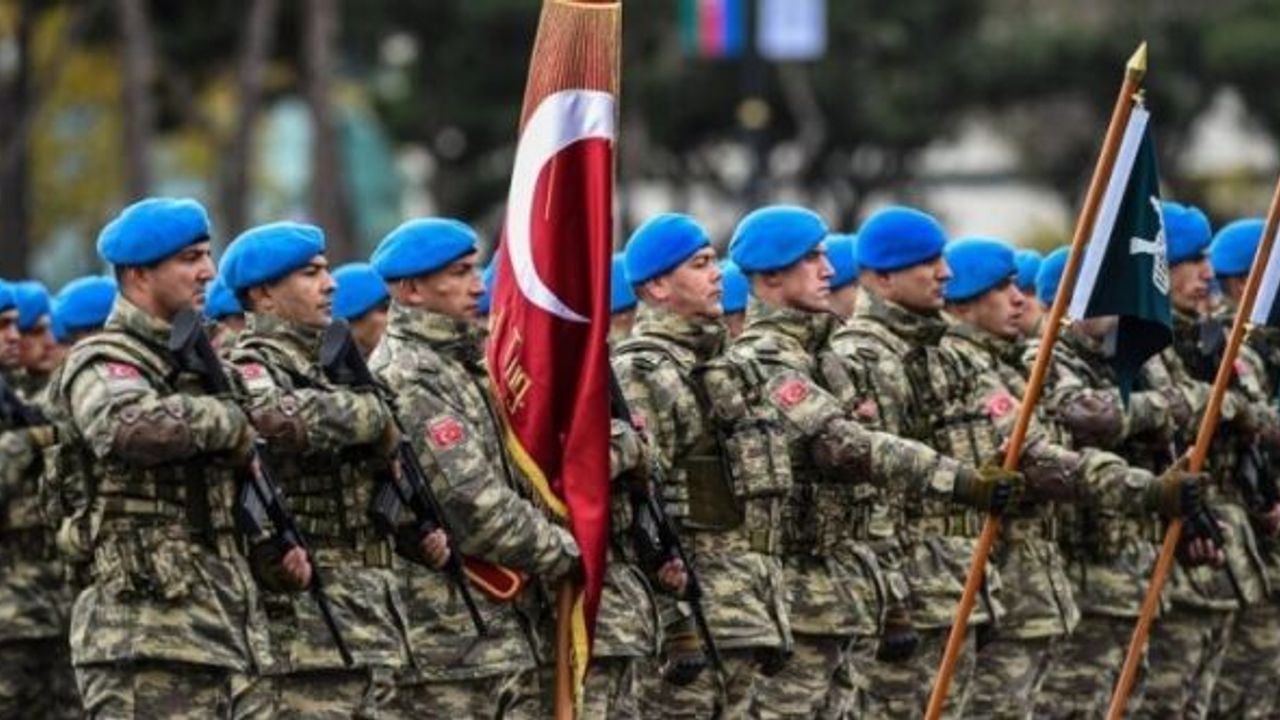 KOMANDOLAR DEPREM BÖLGELERİNE SEVK EDİLİYOR