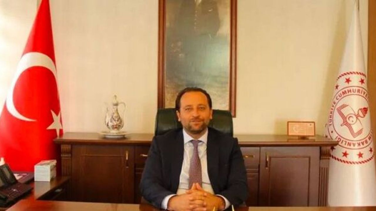 BURSA MEB MÜDÜRÜ GÖREVDEN ALINDI... Deprem çadırına logo soruşturması