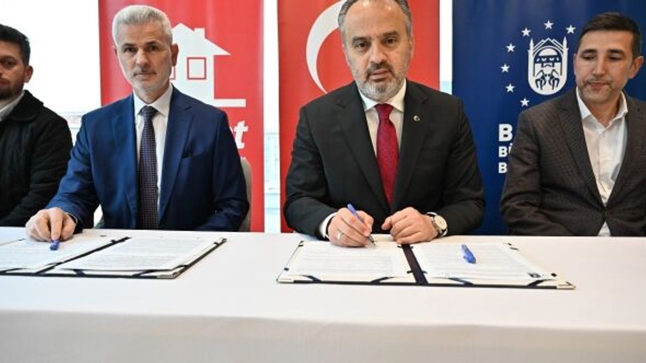 BURSA'DA DÖNÜŞÜM İÇİN İMZALAR ATILDI