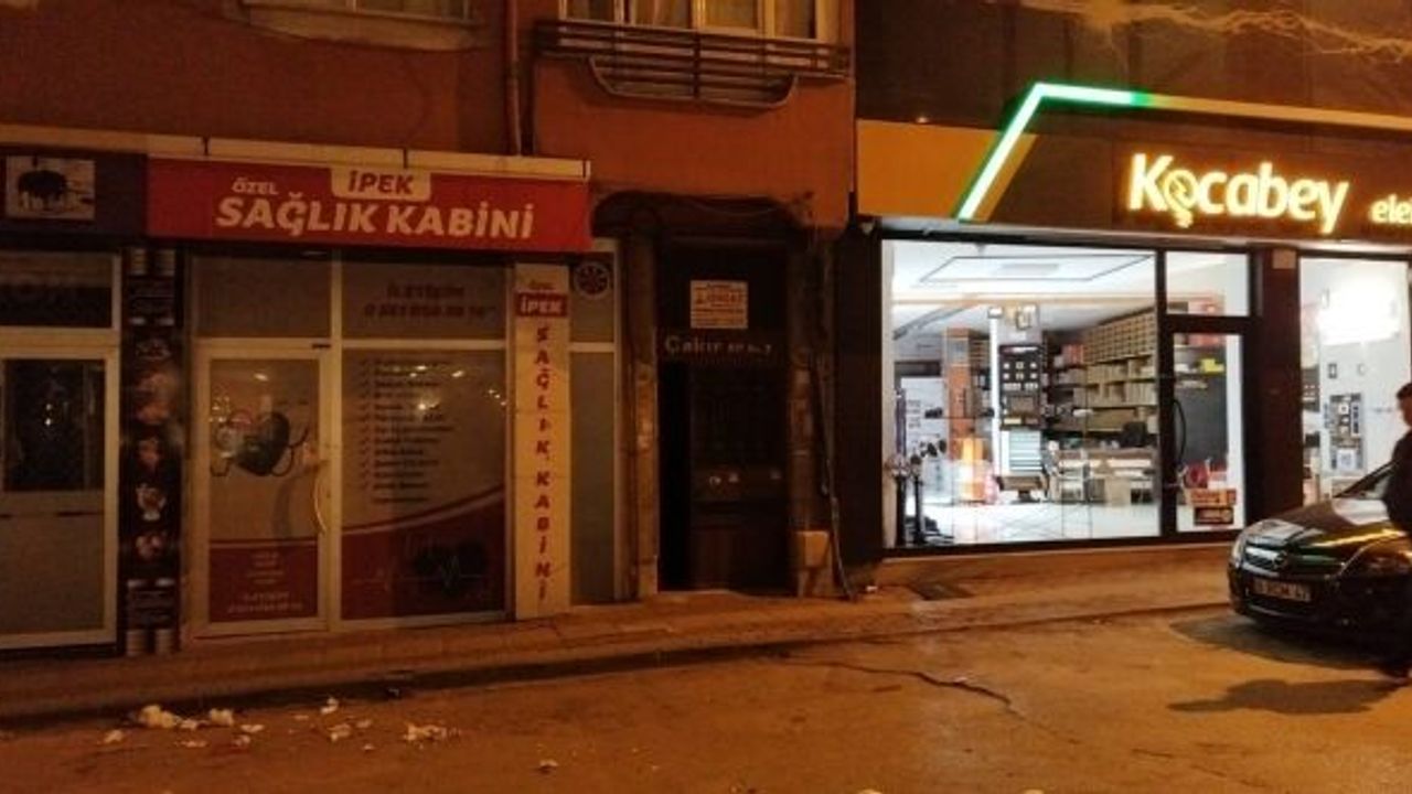 ÇATI KATINDAN DÜŞEN ÇOCUK AĞIR YARALANDI