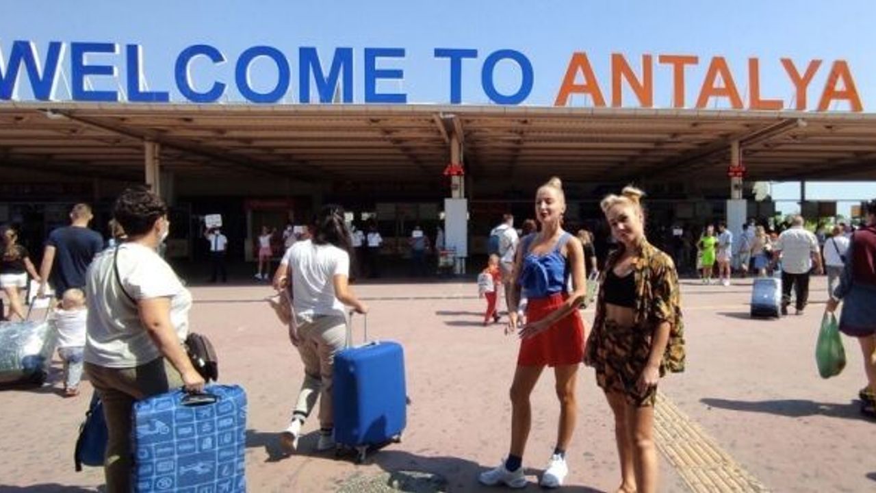 TURİZMDE REKOR ŞİMDİDEN KIRILDI... Bu yaz milyonlarca turist akın edecek