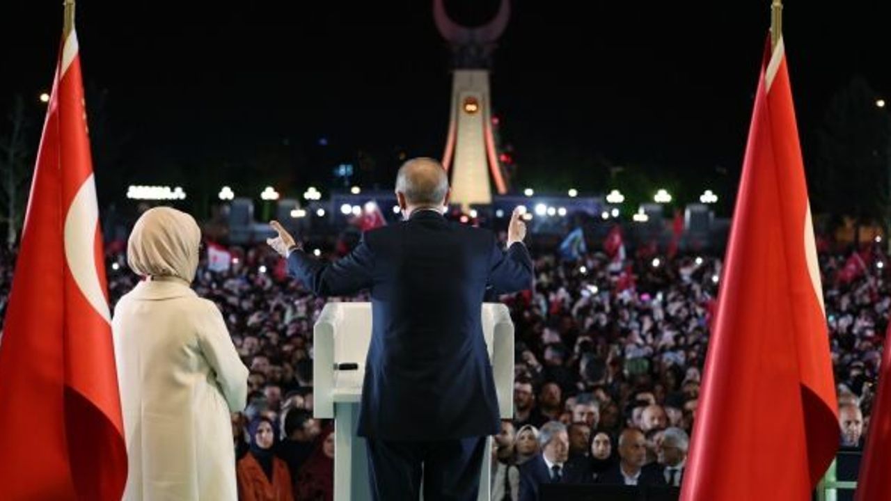 DÜNYA BASINI ERDOĞAN'IN ZAFERİNİ BÖYLE YAZDI