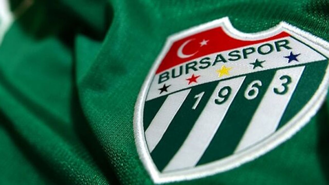 BURSASPOR'DA ADAY SÜRPRİZİ: DAKİKALAR KALA LİSTESİNİ SUNDU