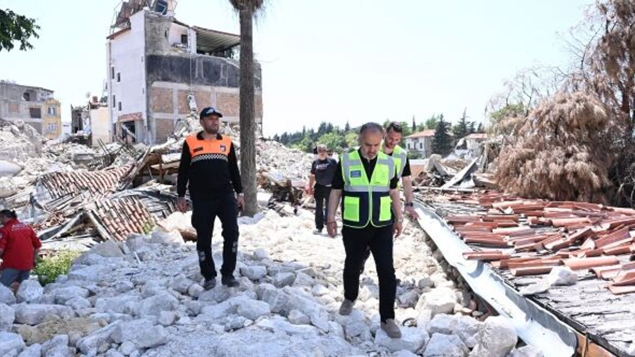DEPREMDE TAMAMEN YIKILAN ULU CAMİ'Yİ BURSA AYAĞA KALDIRACAK