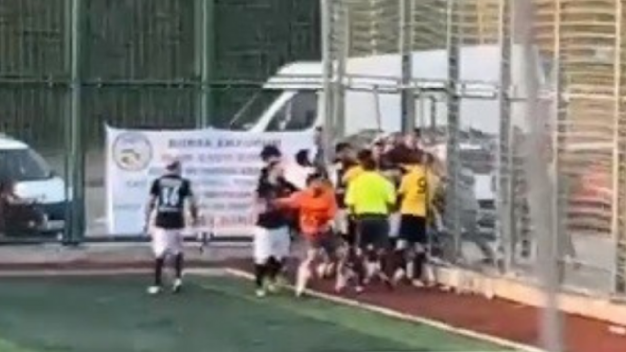 BURSA'DA HALI SAHADAKİ KAVGA KAMERADA