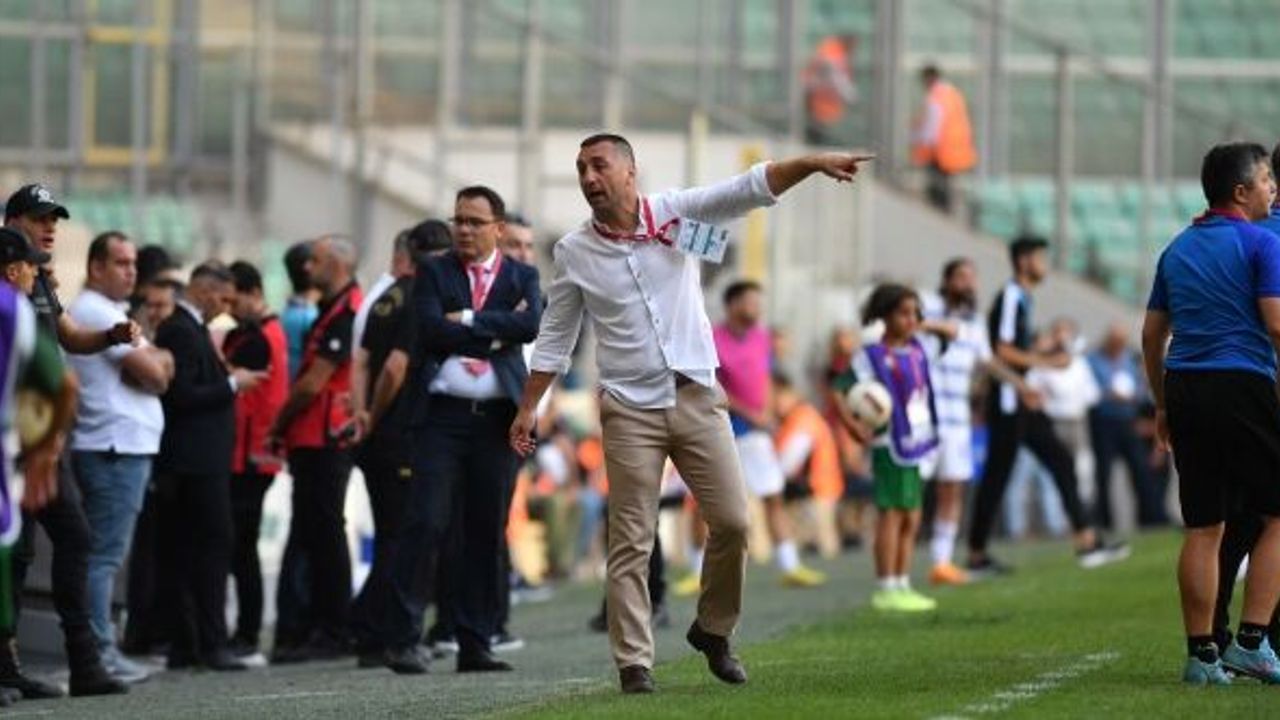 BURSASPOR'DA YİNE HOCA GÖNDERİLDİ YÖNETİM DEVAM EDİYOR