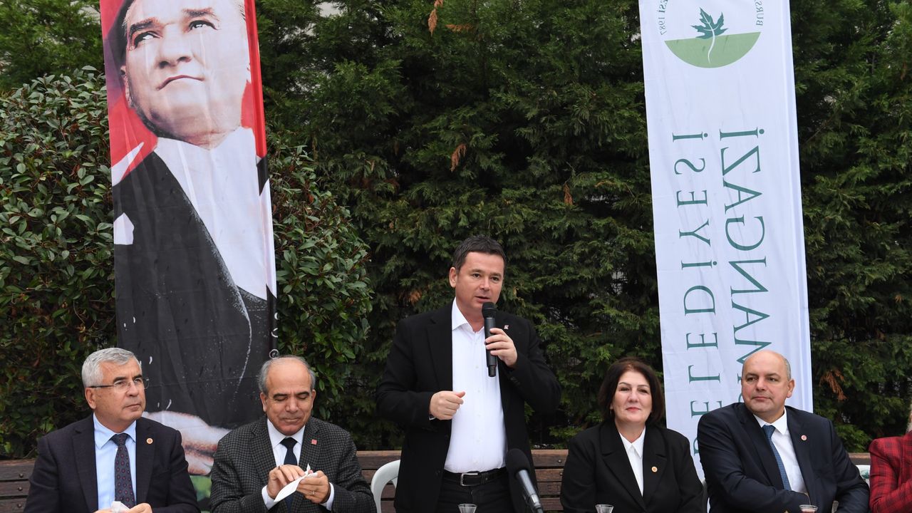 Başkan Erkan Aydın’dan 1,5 yılda 35 mahalle buluşması