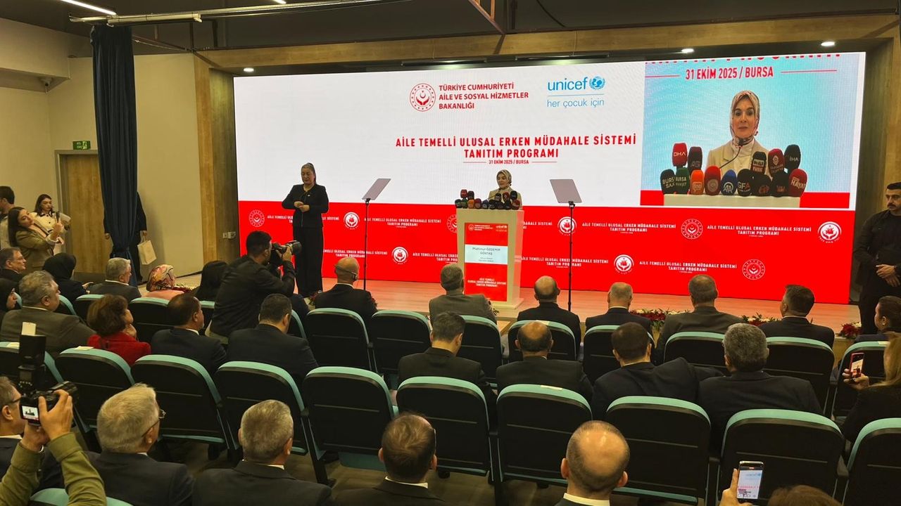 Bakan Göktaş: "Her çocuk keşfedilmeyi bekleyen bir dünyadır"