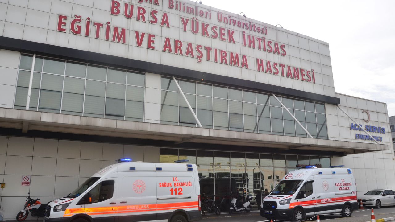 Uzm. Dr. Gül, ‘Cildinizdeki değişimleri hafife almayın'