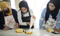 GENÇLERE ÜCRETSİZ ALTIN BİLEZİK