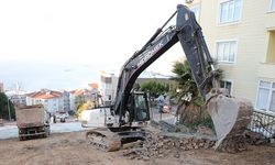 GEMLİK'TE DÖRT KOLDAN YOL ATAĞI