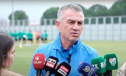 BURSASPOR'DA ÜMİT ŞENGÜL İLE YOLLAR AYRILDI