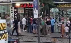 BURSA'DA CADDE ORTASINDA KAVGA EDEN KADINLAR ORTALIĞI BİRBİRİNE KATTI