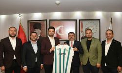 BURSASPOR YÖNETİMİNDEN BAŞKAN YILMAZ'A ZİYARET