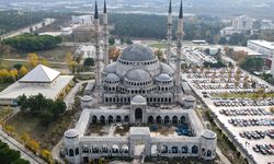 BURSA'NIN EN YENİ CAMİSİ YÜKSELİYOR