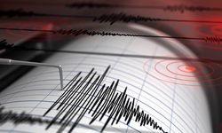 4.9 BÜYÜKLÜĞÜNDE KORKUTAN DEPREM