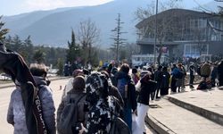 Teleferik arızayapınca uzun kuyruklar oluştu