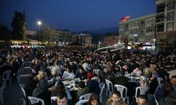 Bursa'da 3 bin kişilik iftar sofrası