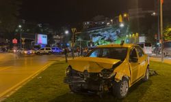 Bursa'da kırmızı ışıkta geçti, ortalığı savaş alanına çevirdi
