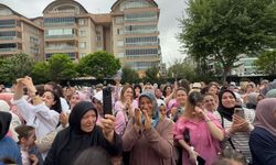 Bursa'da bin 100 öğrenciden anneleri ağlatan sürpriz