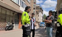 Bursa'da 15 yaşındaki genç, yürürken bıçaklandı