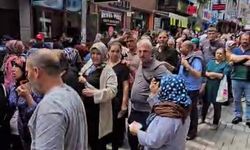Bursa'da çekilişi duyan mağaza önüne koştu