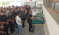 Bağ evinde balta ile öldürülen 25 yaşındaki genç adam toprağa verildi