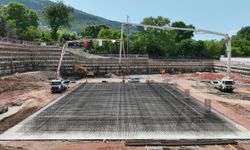 Atatürk Spor Salonu’na Bursa Beton İmzası