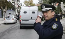 Türk mafyası Atina'da, Yunan ajanlarına kurşun yağdırdı