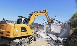 Bursa'da 25 kaçak yapı yıkıldı