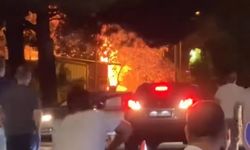 Özdilek Park'ta yükselen alevler böyle görüntülendi