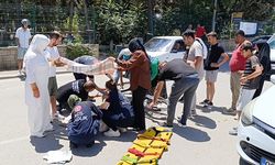 Bursa'da yaralanan vatandaşı güneşten böyle korudular