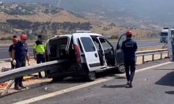 Korkunç kaza! Ok gibi saplandı: 2 ölü