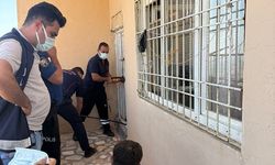 İki kardeşin evlerinde sır ölümü