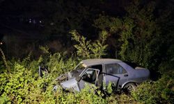Bursa’da kontrolden çıkan otomobil şarampole uçtu: 2 yaralı