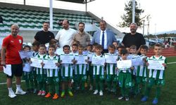 İznikspor Yaz Futbol Okulu’nda Sertifika Heyecanı