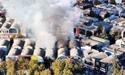 İSTOÇ'ta yangın: 17 işyeri hasar gördü
