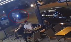 Kontrolden çıkan motosikletin kadın sürücüsü savruldu