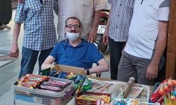 Engelli satıcının zararını, Başkan Taban karşıladı