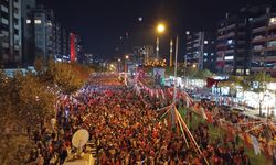 Bursa'da onbinlerce kişi Cumhuriyet coşkusuna ortak oldu