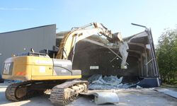 Nilüfer’de imara aykırı iki yapı yıkıldı