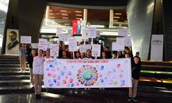 Osmangazi’de çocuklar haklarını öğrendi, pankartlarına yansıttı