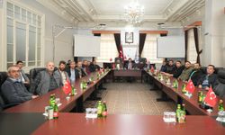 Başkan Ercan Özel Mahmudiye’nin ihtiyaçlarını mahalleliyle masaya yatırdı