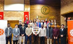 Bursa'da uluslararası öğrencilere "Medya İletişim ve Kamu Diplomasisi" söyleşisi