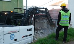 Bursa’da metruk yapıya geçit yok! 24 bina yıkıldı…