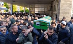 Tomruk taşıdığı vinçte akıma kapılarak hayatını kaybeden patron son yolculuğuna uğurlandı