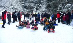 Çocuklara karne hediyesi kar festivali